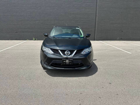 2017 Nissan Rogue Sport S AWD photo