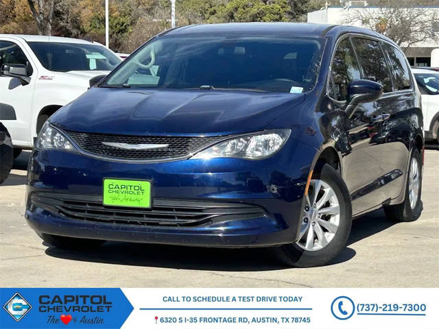 2018 Chrysler Pacifica Minivan LX FWD photo