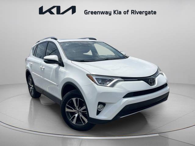 2018 Toyota RAV4 XLE AWD photo