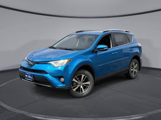 2017 Toyota RAV4 XLE AWD photo
