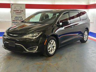 2018 Chrysler Pacifica Minivan Touring Plus FWD photo
