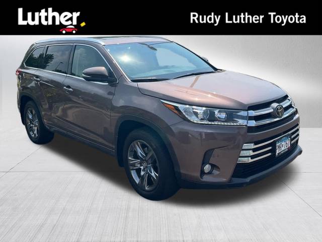 2017 Toyota Highlander Limited Platinum AWD photo