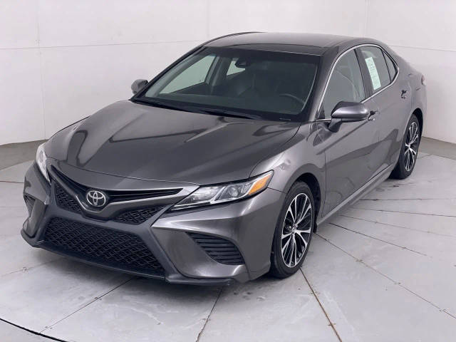 2018 Toyota Camry SE FWD photo