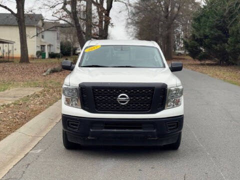 2017 Nissan Titan XD S RWD photo