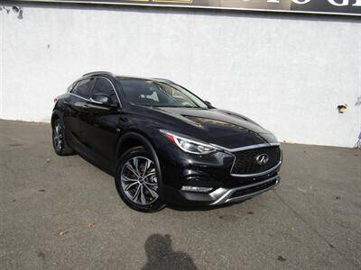 2018 Infiniti QX30 Premium AWD photo