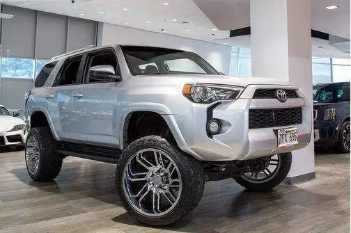 2018 Toyota 4Runner SR5 RWD photo