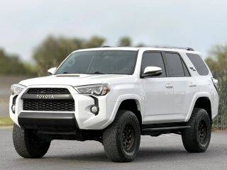 2018 Toyota 4Runner TRD Off Road Premium 4WD photo