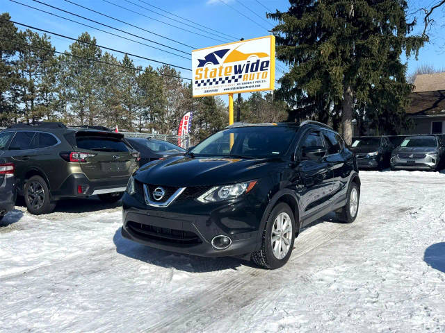2017 Nissan Rogue Sport SV AWD photo