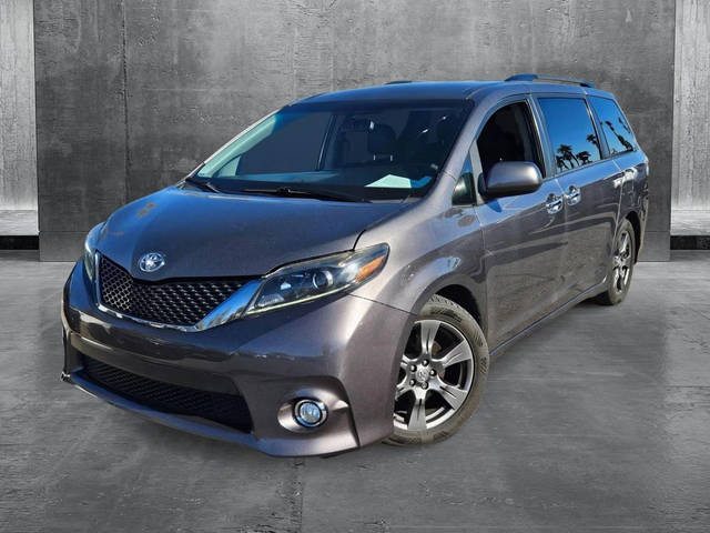 2017 Toyota Sienna SE FWD photo