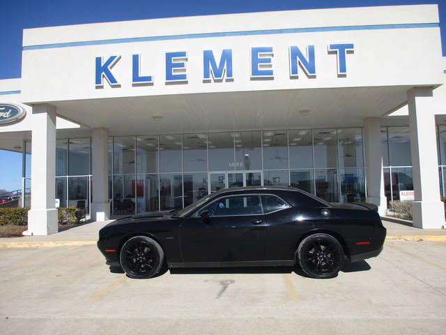 2018 Dodge Challenger R/T RWD photo