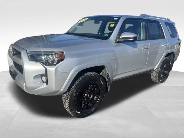 2017 Toyota 4Runner SR5 4WD photo