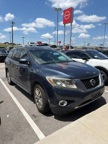 2015 Nissan Pathfinder SV FWD photo