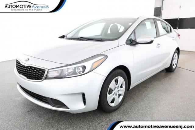 2017 Kia Forte LX FWD photo