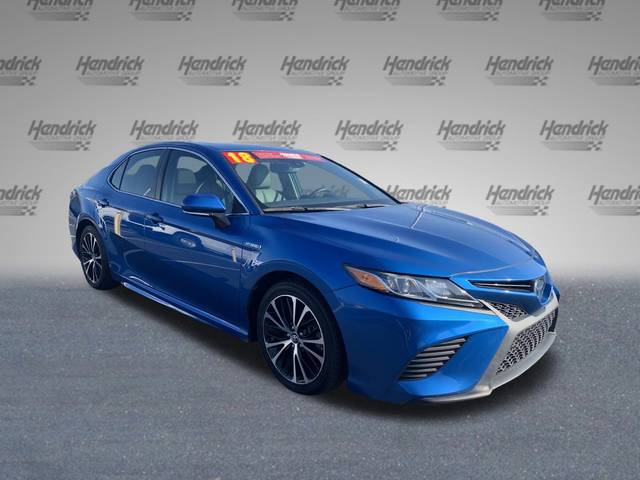 2018 Toyota Camry Hybrid SE FWD photo