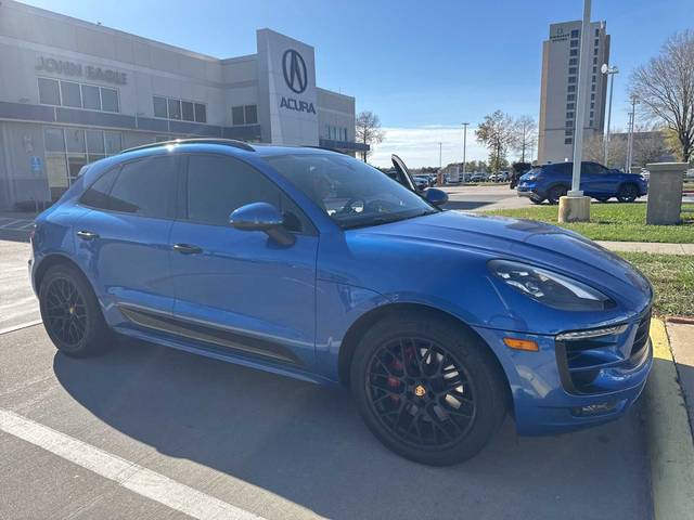 2017 Porsche Macan GTS AWD photo