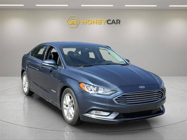 2018 Ford Fusion SE FWD photo