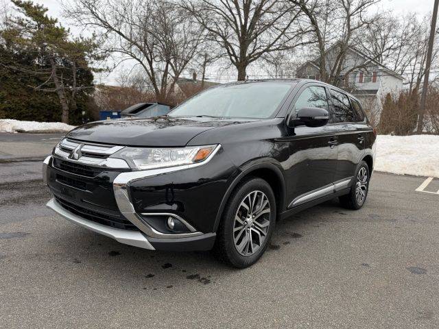 2018 Mitsubishi Outlander SE FWD photo