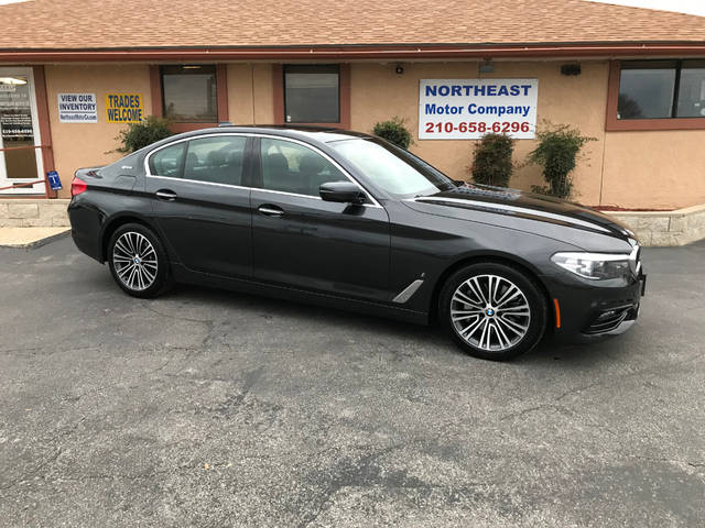 2018 BMW 5 Series 530e xDrive iPerformance AWD photo