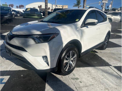 2018 Toyota RAV4 XLE FWD photo