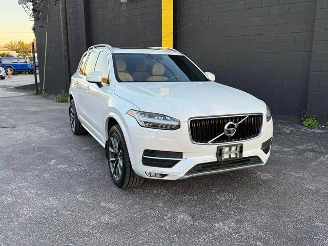 2018 Volvo XC90 Momentum AWD photo