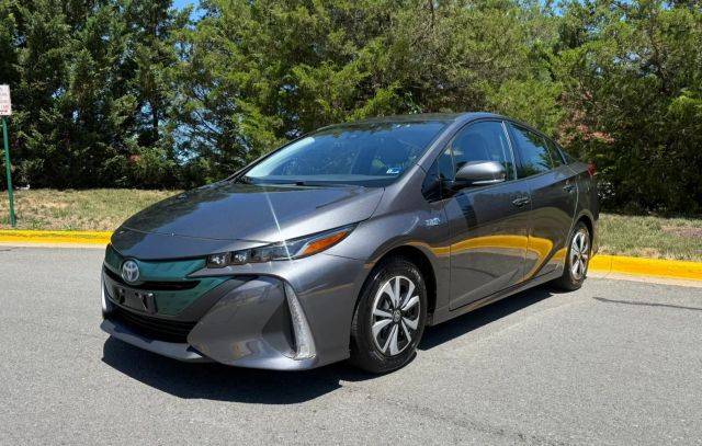 2017 Toyota Prius Prime Premium FWD photo