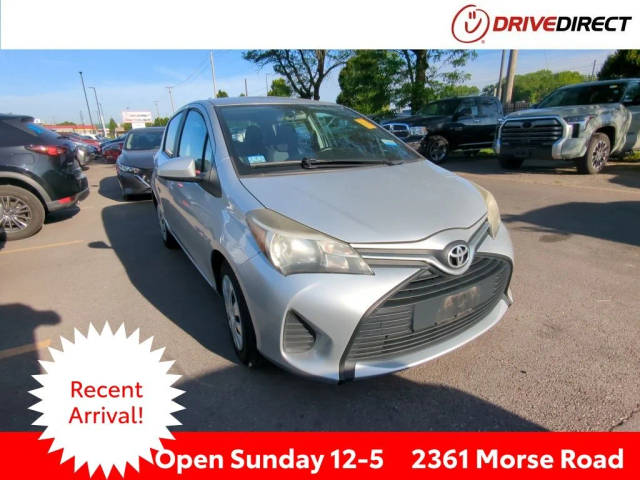 2015 Toyota Yaris L FWD photo