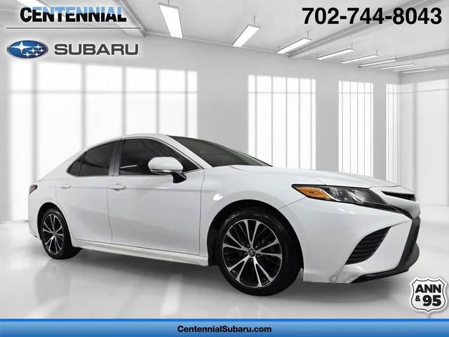 2018 Toyota Camry SE FWD photo