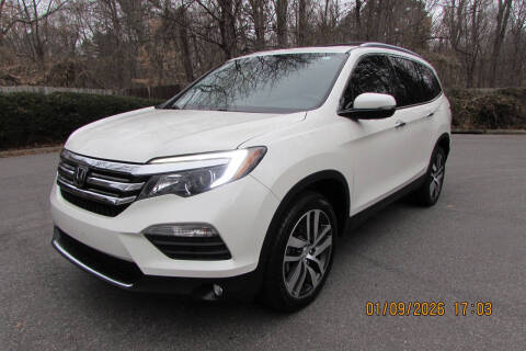 2017 Honda Pilot Elite AWD photo