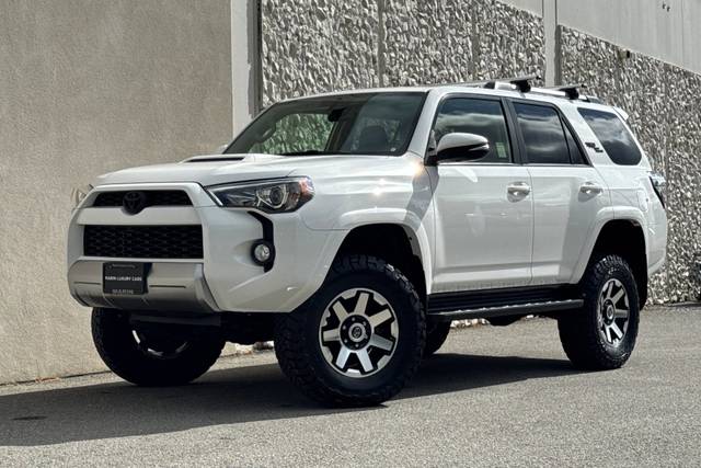 2018 Toyota 4Runner TRD Off Road Premium 4WD photo