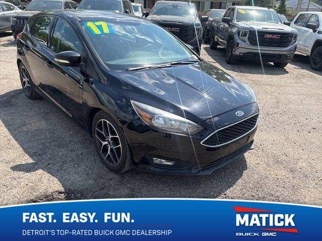 2017 Ford Focus SEL FWD photo
