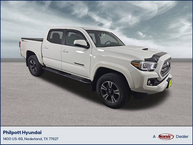 2017 Toyota Tacoma TRD Sport RWD photo