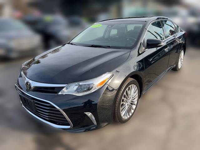2018 Toyota Avalon Limited FWD photo