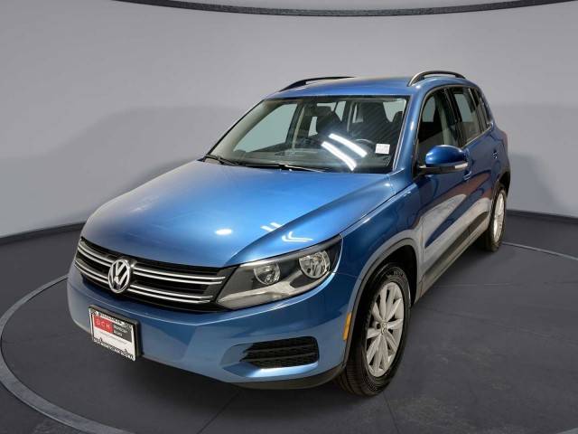 2017 Volkswagen Tiguan AWD photo