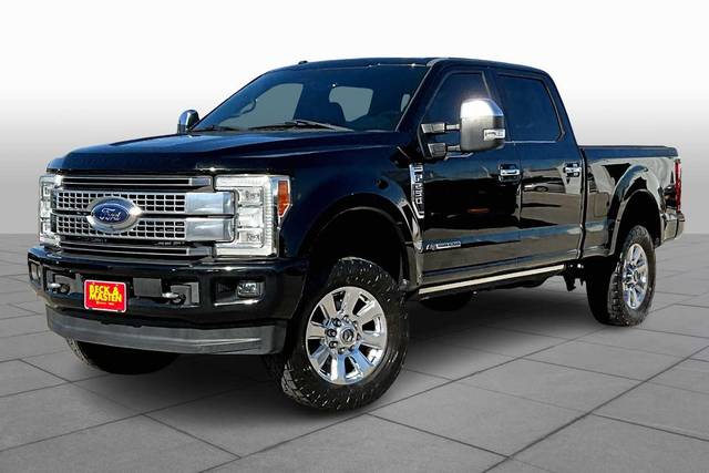 2017 Ford F-250 Super Duty Platinum 4WD photo