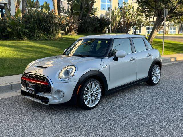 2018 MINI Hardtop 4 Door Cooper S FWD photo