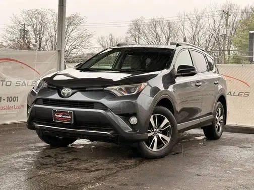 2018 Toyota RAV4 XLE AWD photo