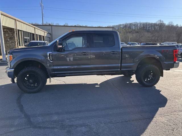 2017 Ford F-250 Super Duty Lariat 4WD photo