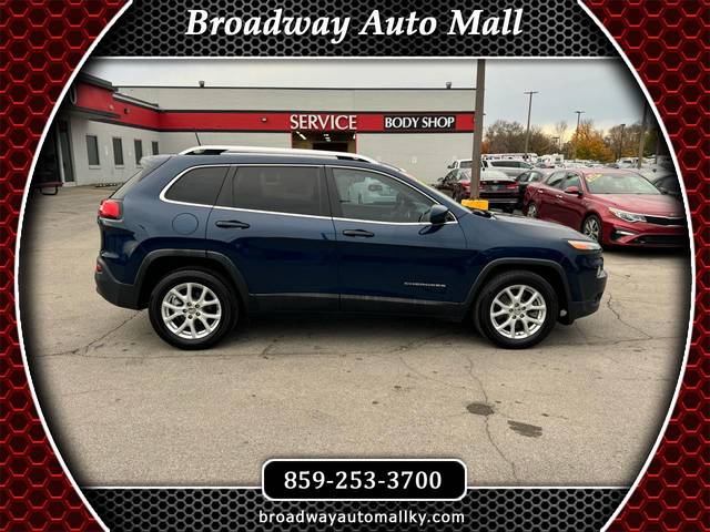 2018 Jeep Cherokee Latitude Plus FWD photo