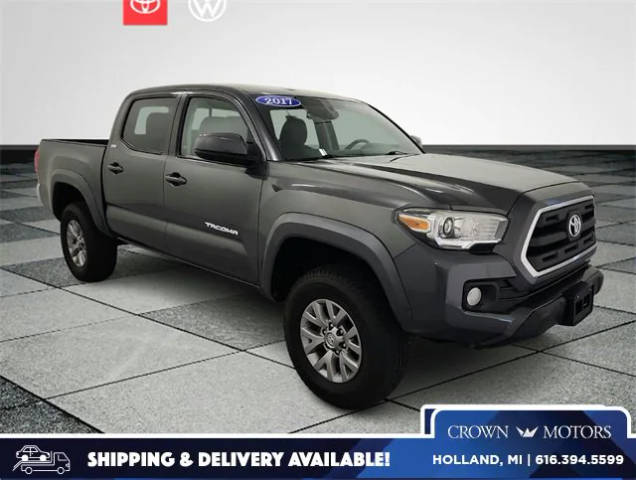 2017 Toyota Tacoma SR5 4WD photo