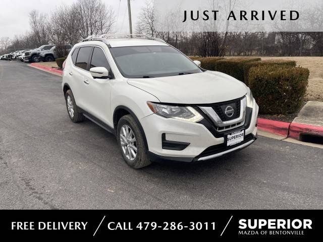 2017 Nissan Rogue SV AWD photo