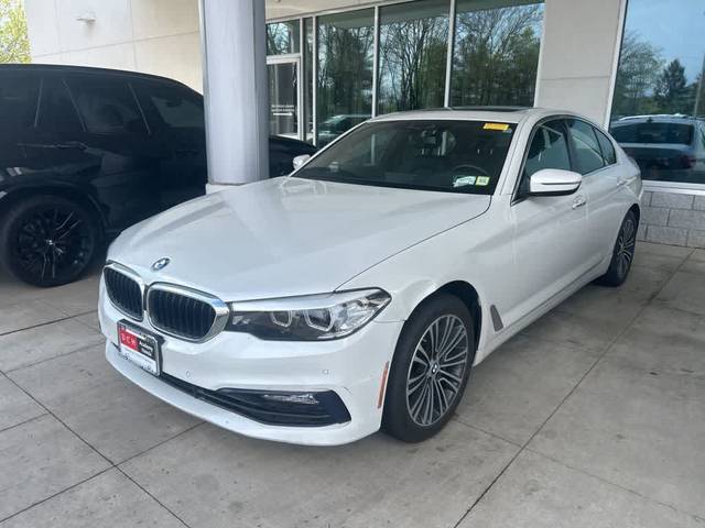 2018 BMW 5 Series 530i xDrive AWD photo