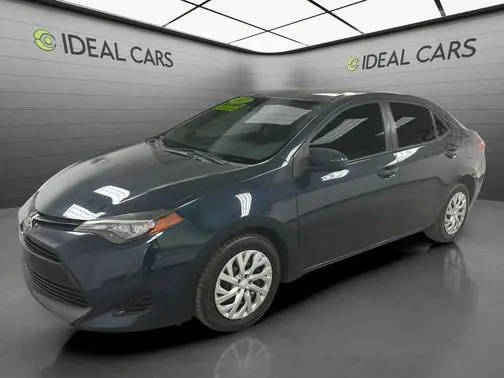 2017 Toyota Corolla LE FWD photo