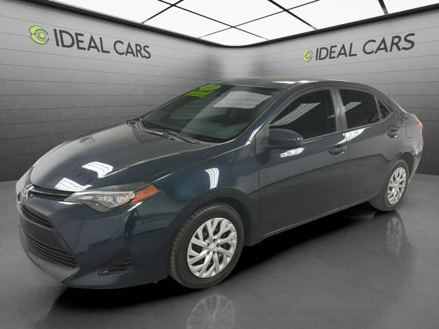 2017 Toyota Corolla LE FWD photo
