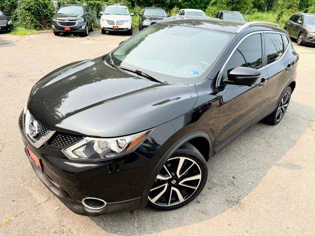 2017 Nissan Rogue Sport SL AWD photo