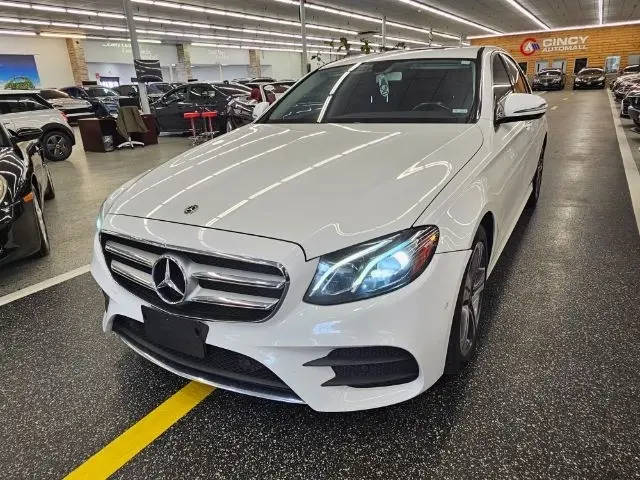 2018 Mercedes-Benz E-Class E 300 AWD photo