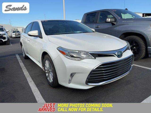 2018 Toyota Avalon Hybrid Limited FWD photo