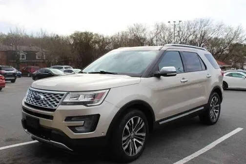 2017 Ford Explorer Platinum 4WD photo