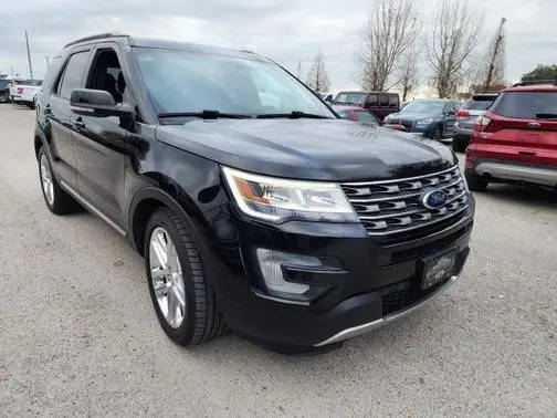 2017 Ford Explorer XLT FWD photo