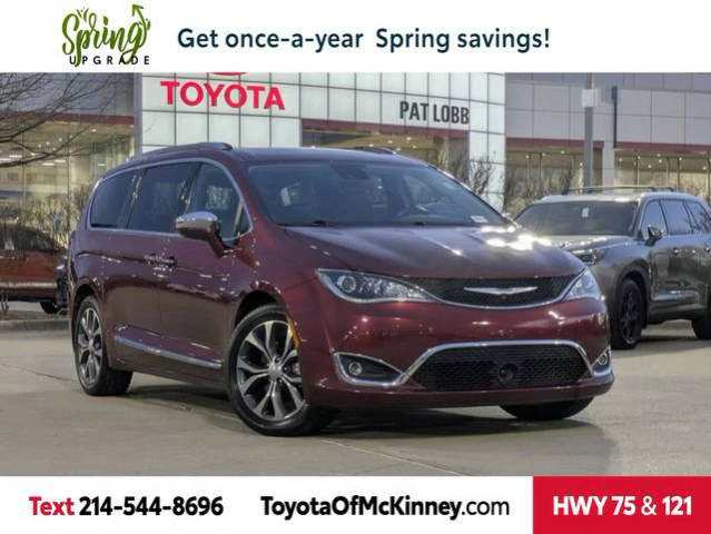 2018 Chrysler Pacifica Minivan Limited FWD photo