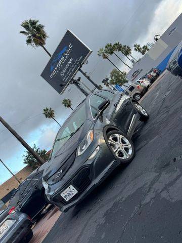 2017 Chevrolet Bolt LT FWD photo